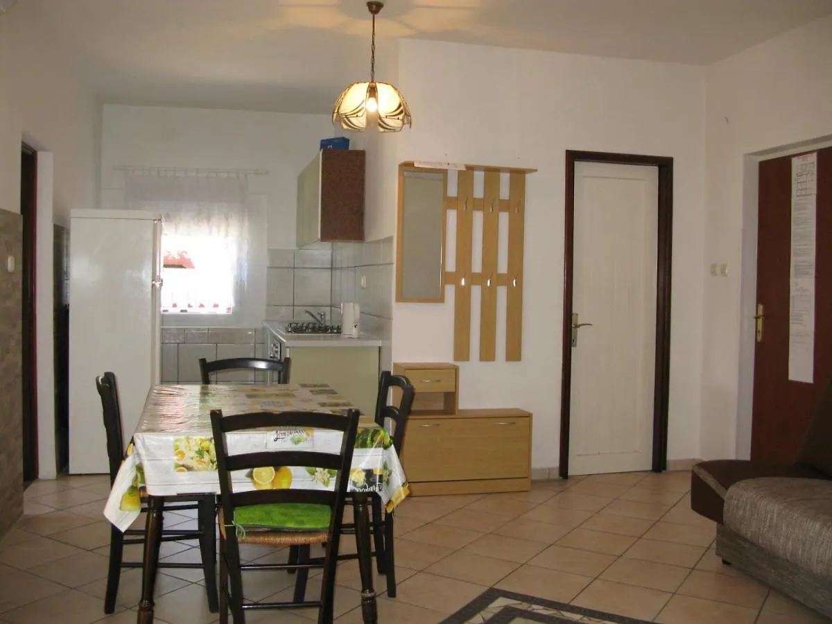 Apartment In Lopar With Sea View, Terrace, Air Conditioning, Wifi 4229-1